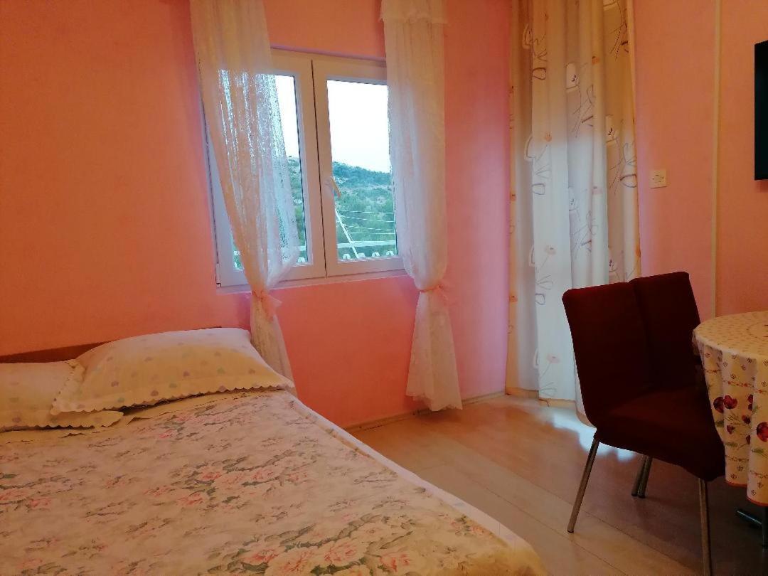 Apartmani Milisa L Primošten Exterior foto